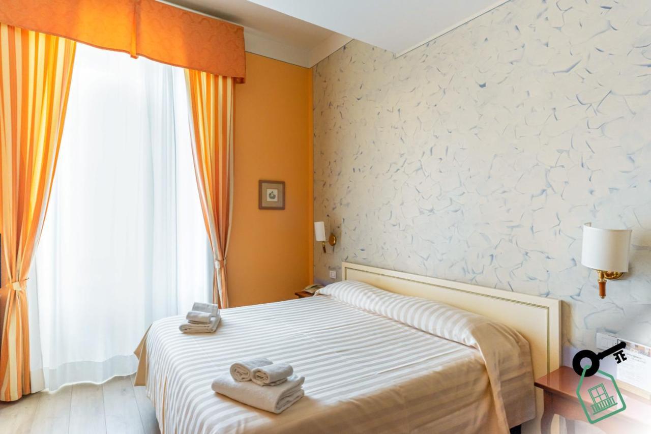 Hotel Rooms Lago Maggiore Verbania Exterior foto